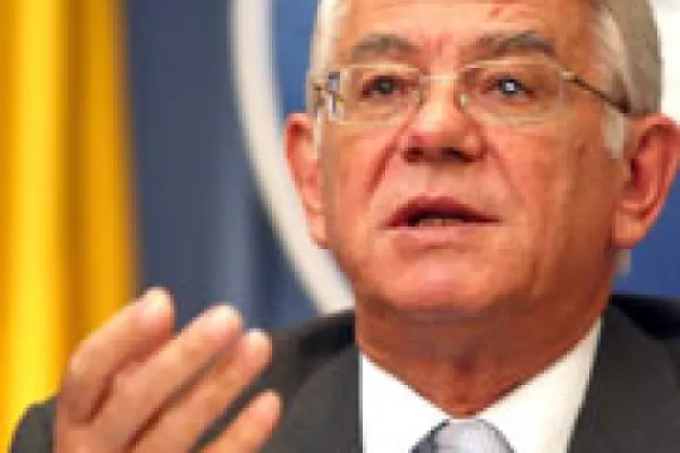 Teodor Meleșcanu și-a depus candidatura la alegerile prezidențiale: ”Trebuie să trăim într-o ţară normală”