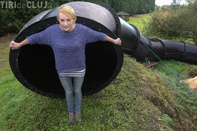 Afacere de zile mari pentru o familie de britanici. Și-au făcut parc acvatic în fața casei cu 60 de lire FOTO