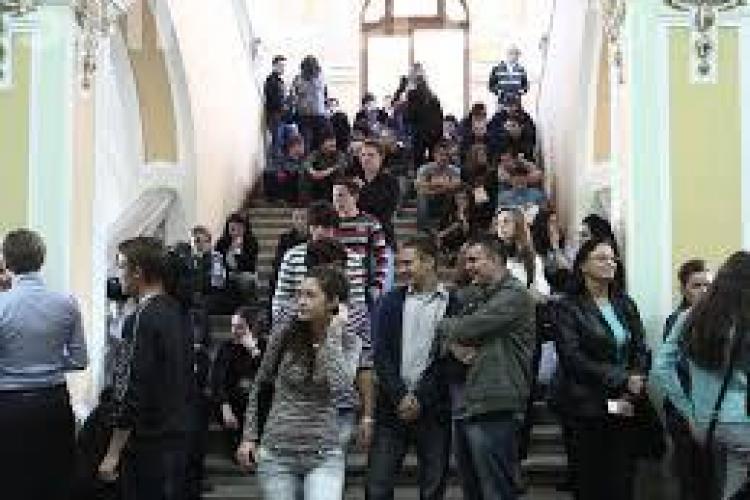 10.000 de studenți ”boboci” la UBB Cluj. S-a deschis noul an universitar