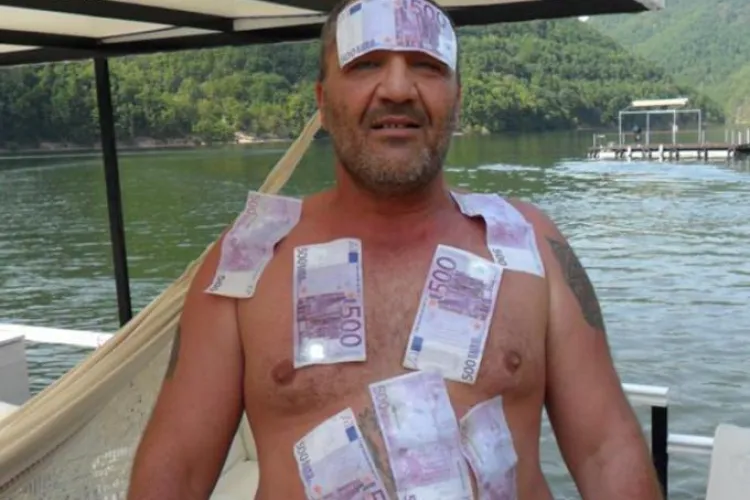 Nelson Mondialu e mai iubit ca profesorii la Colegiul George Coșbuc - FOTO