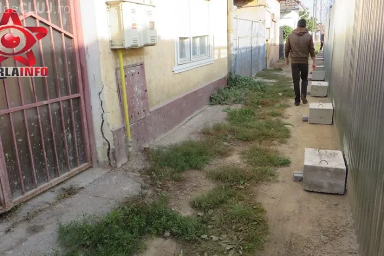 Scandal la Gherla din cauza demolării unui zid al Penitenciarului. Se crapă zidurile caselor VIDEO