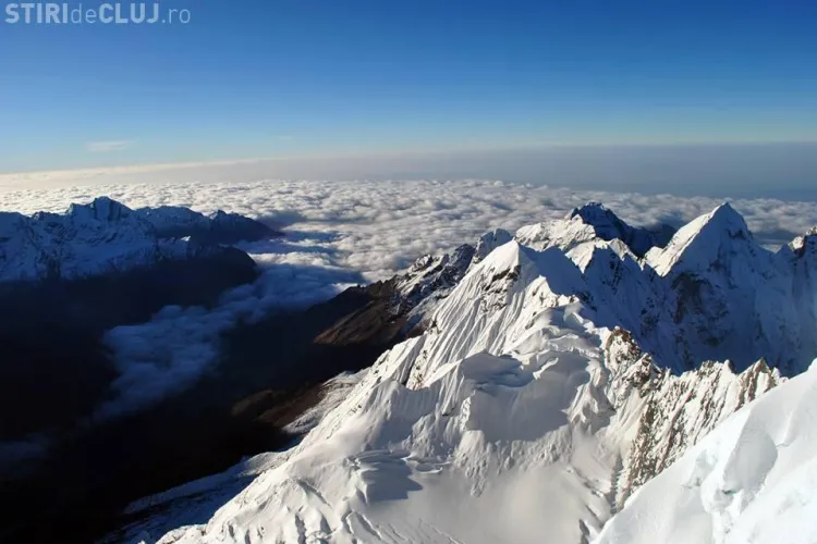 Cel puțin 17 alpinisti au murit în Himalaya. Alpiniștii din Cluj sunt TEFERI
