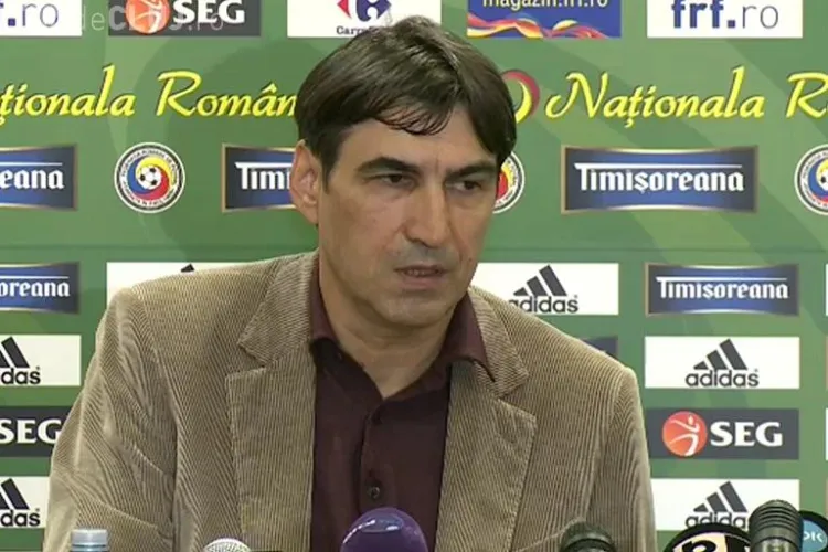 Reacție stranie a lui Pițurcă la conferința de ”adio” de la națională. S-a ridicat și a plecat