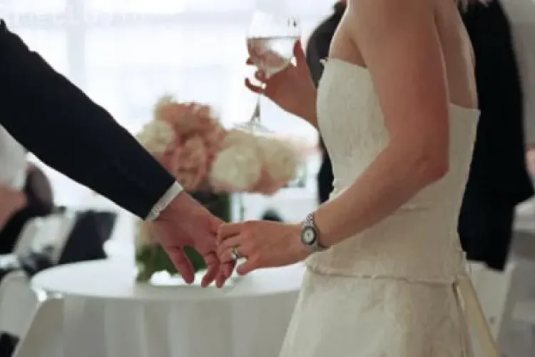 Nuntă de coșmar! Ce a făcut mirele după ce au plecat invitații de la nuntă