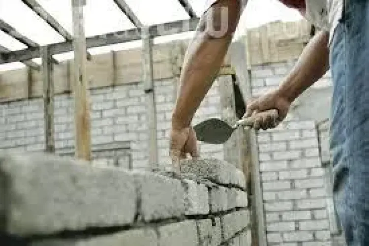 Razie în zona centrală şi în Mărăşti. S-au depistat trei construcții ilegale