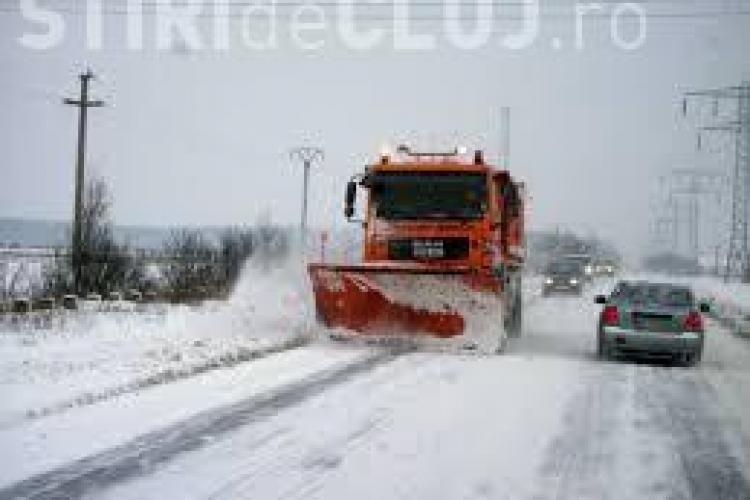 Zăpada face deja probleme în România. Vezi unde se circulă în condiții de iarnă