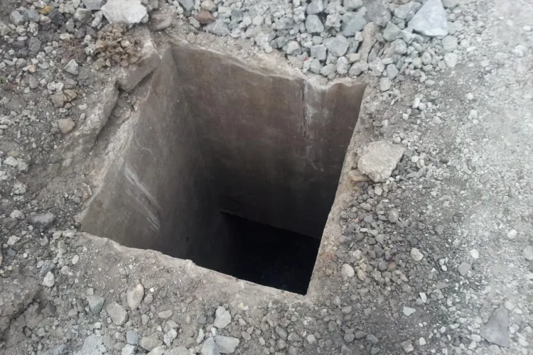 Gropi periculoase au apărut pe Calea Turzii: Situația e îngrijorătoare - FOTO