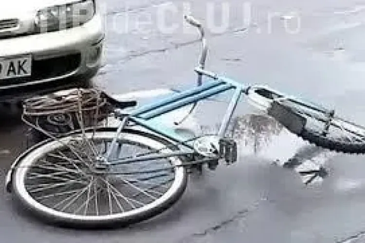 Accident în Baciu, pe strada Magnoliei! Un biciclist beat a intrat pe contrasens