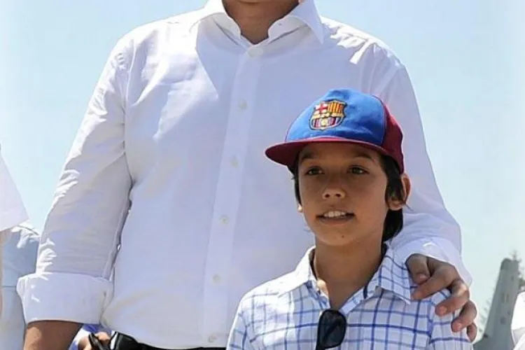 ”Tati, e adevărat, eşti spion, că aşa a zis Băsescu?” - Ce i-a răspuns Ponta fiului său