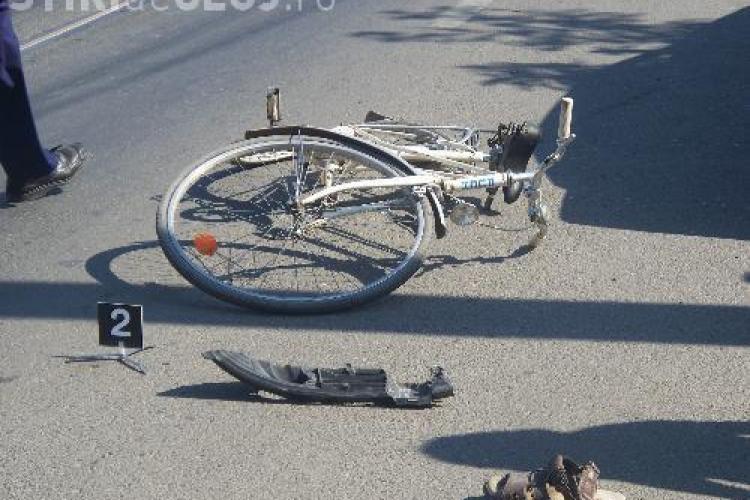 Accident pe strada Câmpului! Un bătrân de 82 de ani a lovit cu mașina un biciclist
