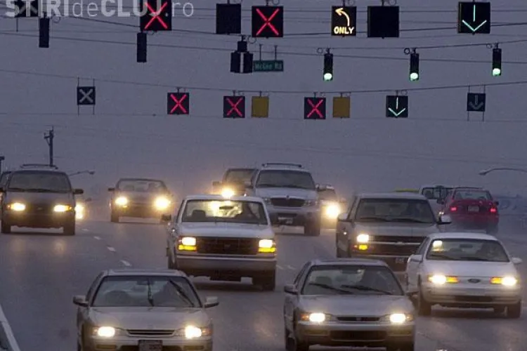 Benzi reversibile pe drumul Florești - Calea Florești - Moților - EXCLUSIV