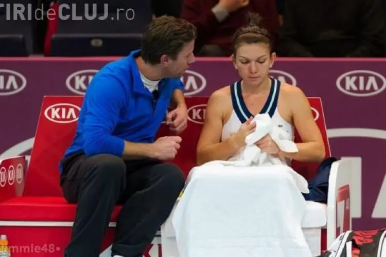 Halep și-a demis antrenorul prin SMS 