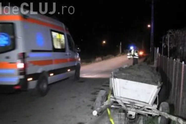 Scuterist clujean de 70 de ani a intrat în spital după ce a făcut accident. A lovit din plin o căruță VIDEO