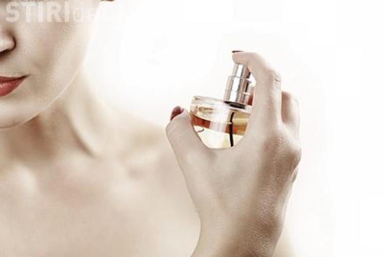Poți recunoaște un parfum original de unul fals?