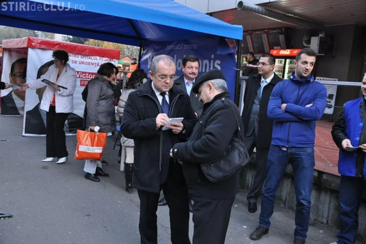 Boc a ieșit în stradă și îi face campanie lui Iohannis. De ce abia acum? - FOTO