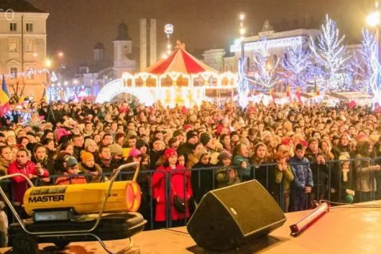 Muzică clasică la Târgul de Crăciun de la Cluj: Cântă trupa Ad Libitum, senzația de la ”Românii au talent”