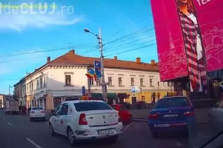 Taximetriștii se plâng că șoferii clujeni le ocupă locurile din standuri, iar Poliția nu face nimic VIDEO
