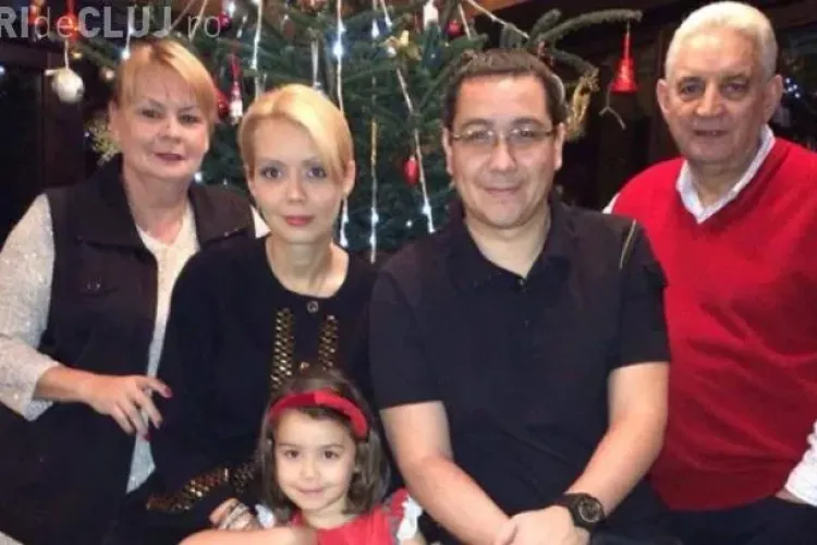 Victor Ponta a publicat pe Facebook scrisoarea fiicei sale pentru Moș Nicolae