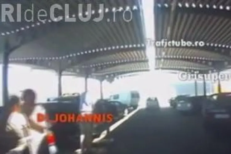 Cum răspunde Klaus Iohannis când este claxonat în parcare - VIDEO IRONIC