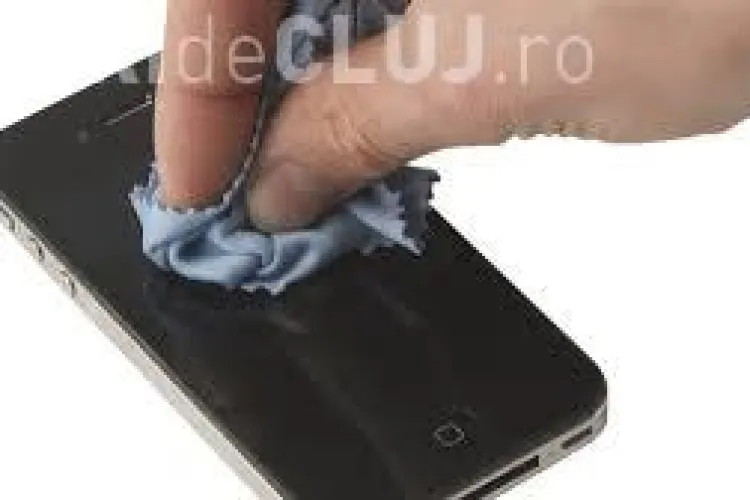 Cum scapi de zgârieturile de pe ecranul telefonului sau tabletei