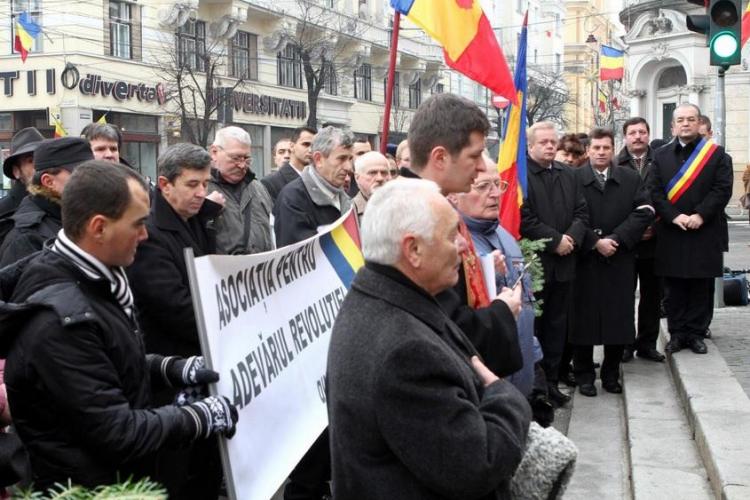 Revoluționarii din Cluj se ceartă din cauza ”falșilor revoluționari”. O parte REFUZĂ diplomele acordate de Consiliul Județean Cluj