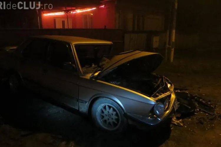 Un BMW a făcut PRAF la Bonțida alte trei mașini! Șoferul era beat. Pagubele sunt enorme - VIDEO
