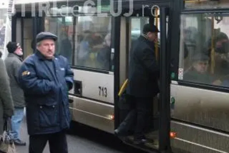 CTP Cluj-Napoca eliberează abonamentele gratuite pentru pensionari la ghișee speciale. VEZI care sunt!