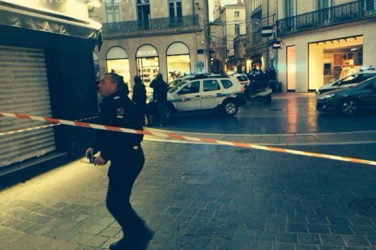 Teroare în Franța. Un bărbat a luat ostatici într-un oficiu poștal de lângă Paris