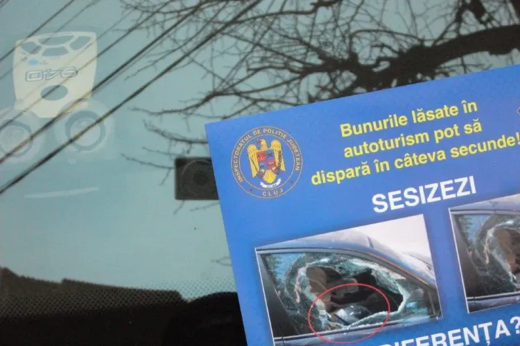 Polițiștii din Cluj au distribuit 7.000 de pliante pentru prevenirea furturilor din autoturisme