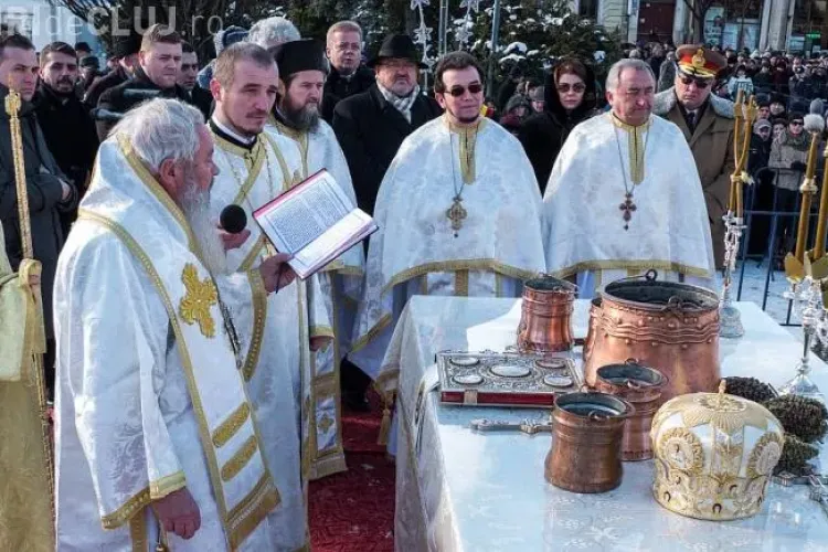 Slujba Bobotează la Cluj! Mii de clujeni s-au înghesuit la aghiasmă. Ce OBICEI au păstrat clujenii