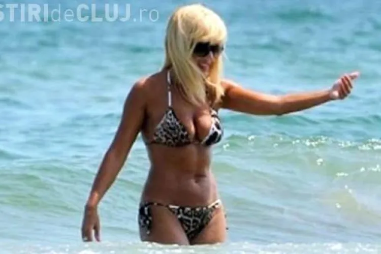 Udrea a venit din Maldive și trimite săgeți spre Iohannis: Unii îl pupă exact pentru ceea ce îl criticau