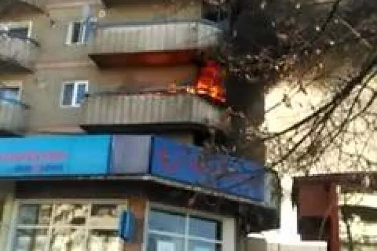 Incendiu la un apartament! ”Tanti” de la 112 a răspuns numai după trei apeluri
