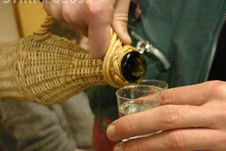 Clujean amendat de unguri în vamă cu 30.000 de forinți pentru o sticlă de PĂLINCĂ - VEZI AMENDA