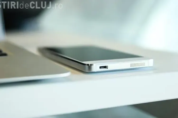 Un nou record de vânzări pentru un producător de smartphone-uri. Samsung și Apple sunt în pericol de a fi detronate