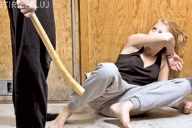 Ceartă, lăsată cu bătaie la Cluj. Un bărbat a fost reținut pentru că a bătut o femeie în urma unui scandal