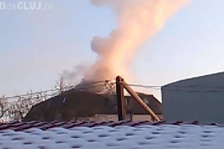 Incendiu la Hotel Cristal din Cluj-Napoca. Peste 40 de persoane au fost evacuate FOTO