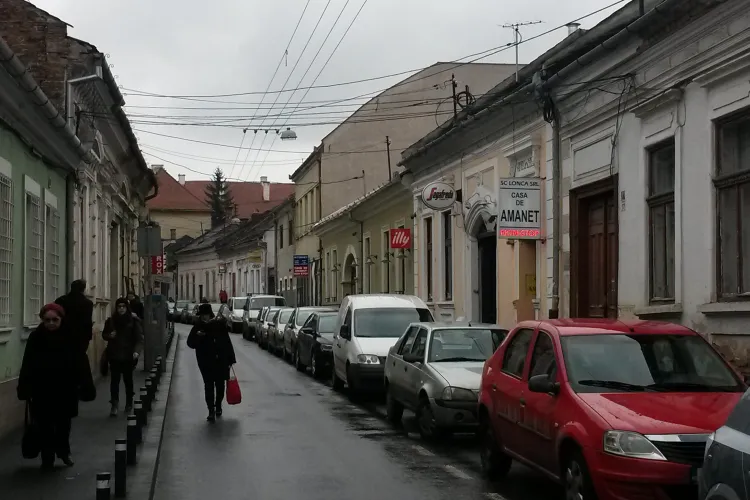 Percheziții la casele de amanet din Cluj-Napoca și acasă la ”Diavolu”. Rețeaua spărgea casele VIP -urilor