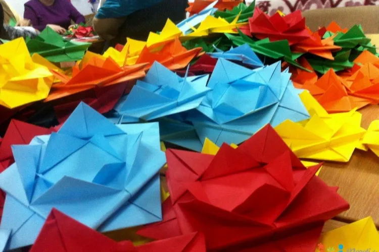 Day 15 - Capitala Europeană a Tineretului: Vor fi expuse mii de origami create de tinerii din Cluj