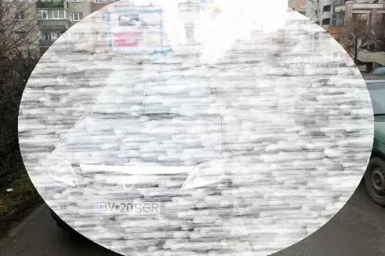 Parcare ”a la Selgros” la Cluj. Vezi cum și-a lăsat un angajat mașina FOTO