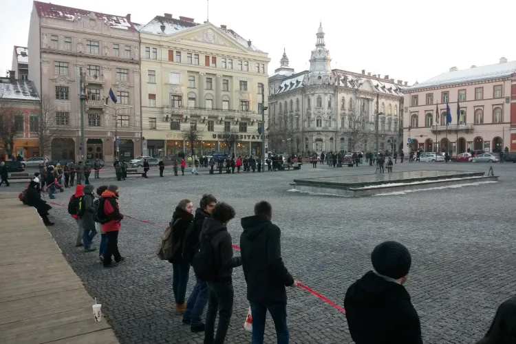 Boc este somat ca în TERMEN de 10 zile să monteze plăcuțe bilingve româno-maghiare - VIDEO