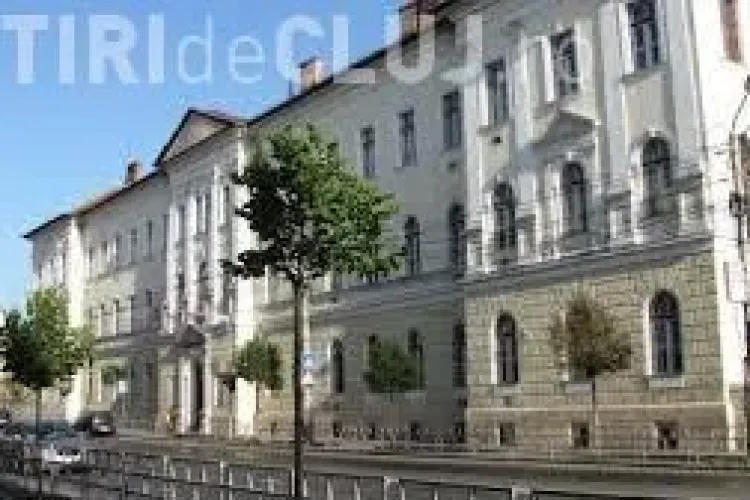 Vezi ce mesaje obscene le scriau elevii de la Liceul Gheorghe Șincai profesorilor. 200 de elevi sunt cercetați 