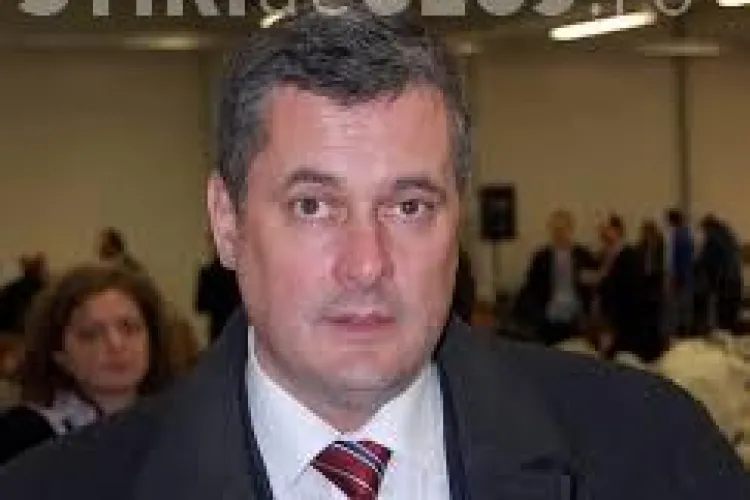 Romeo Couți, directorul TVR Cluj, a trecut cu bine de evaluare, dar rămâne în război cu angajații