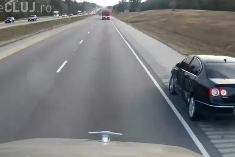 Un tirist i-a spus NU unui șoferițe care voia să schimbe banda de mers - VIDEO