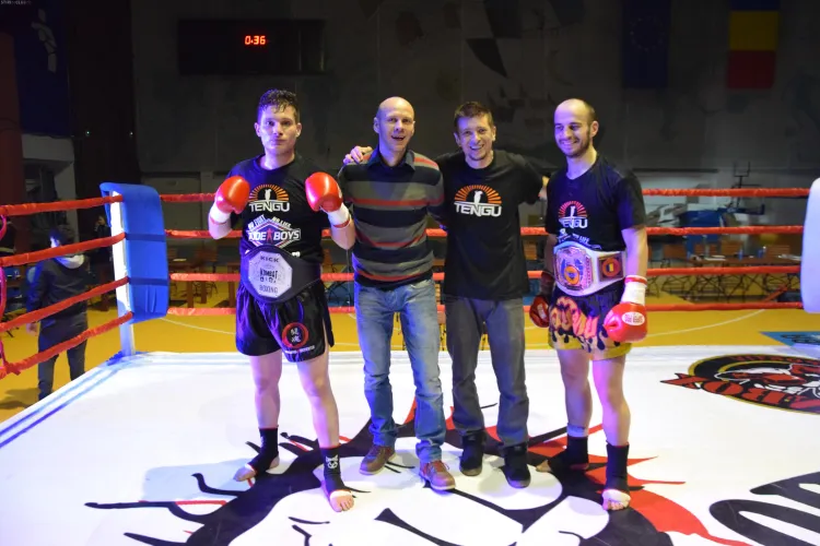 Doi kickboxeri clujeni au cucerit centurile naționale la Kombat Liga FOTO