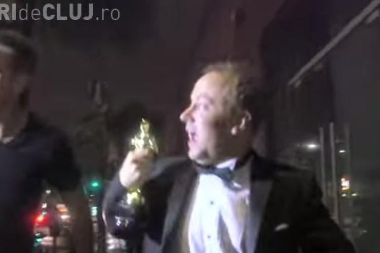 Ce se întâmplă când te prefaci că ai câștigat un Oscar?! Un bărbat a primit GRATIS tot ce a vrut - FUNNY VIDEOS