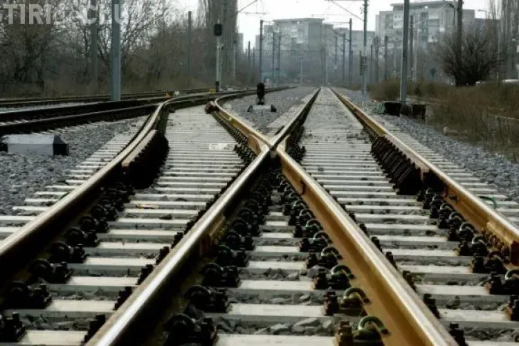 Hoți prinși de polițiștii clujeni după ce au furat peste 25 metri de șină ferată