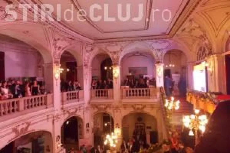 Balul Operei Cluj: Să nu mănânci acasă că au acolo 
