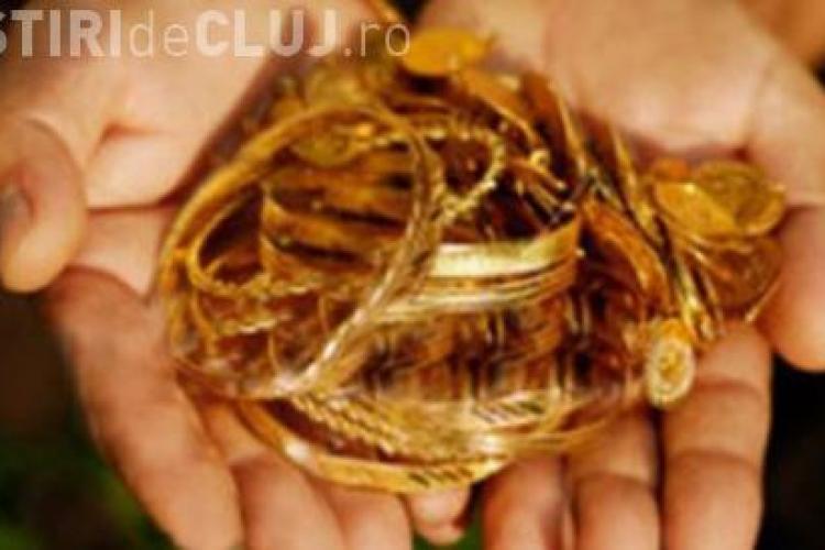 Hoață prinsă la Cluj, după ce i-a furat vecinei sale bijuterii de 25.000 de euro