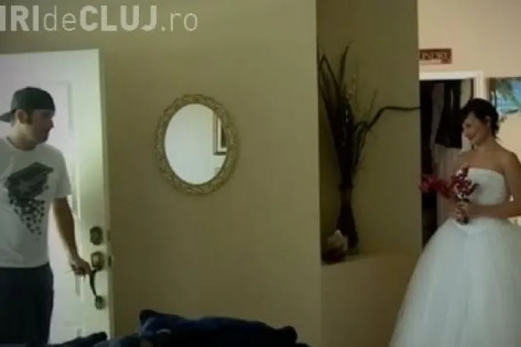 Moment emoționat pentru un bărbat! Partenera l-a așteptat îmbracată în rochie de mireasă - VIDEO