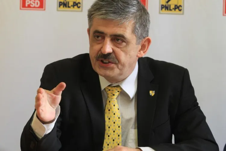 Uioreanu a fost lovit de ”muțenie” la Tribunal